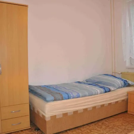 Urban Václav - Ubytovací Služby, Apartmán 2+0 Apartamento Týn nad Vltavou